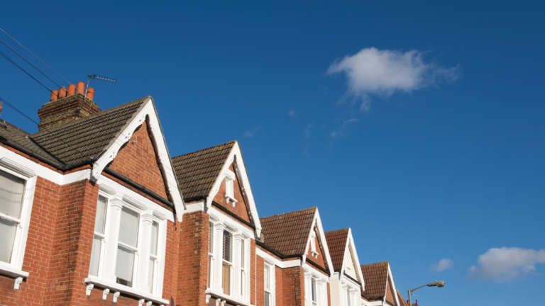 Property maintenance services in South Melbourne, Victoria, for residential brick homes, roofing, windows and exterior upkeep.